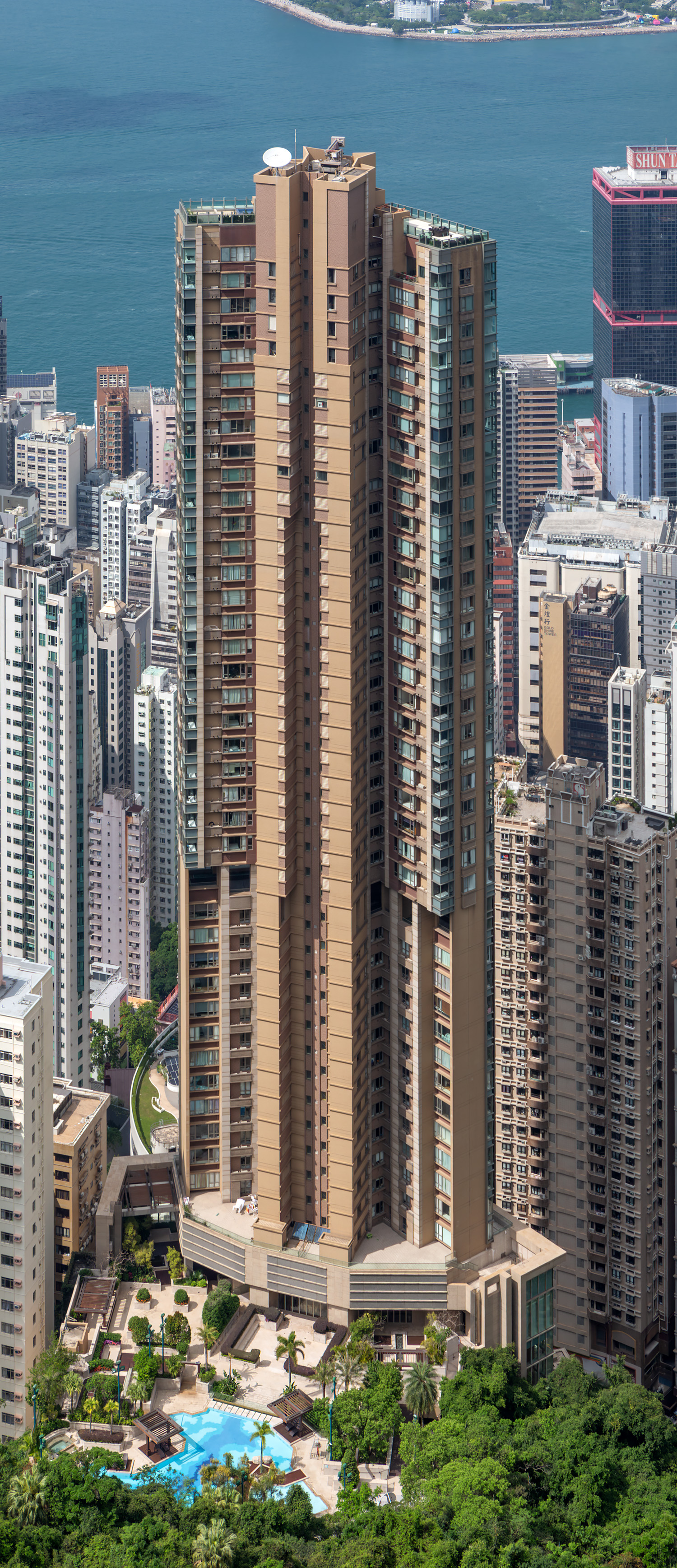 39 Conduit Road, Hong Kong - View from Lugard Road. © Mathias Beinling